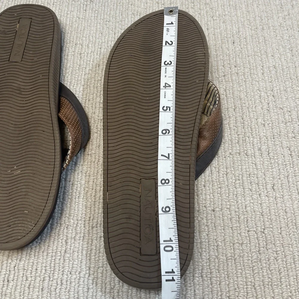 Nautica Men's 9/10** Clarkson 2 Flip Flop Brown